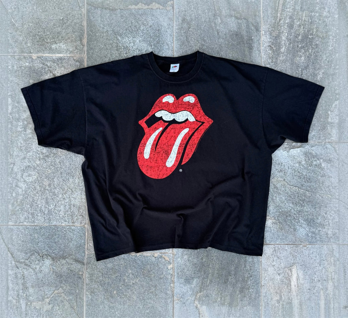 BLACK ROLLING STONES BAND TEE SIZE M/L