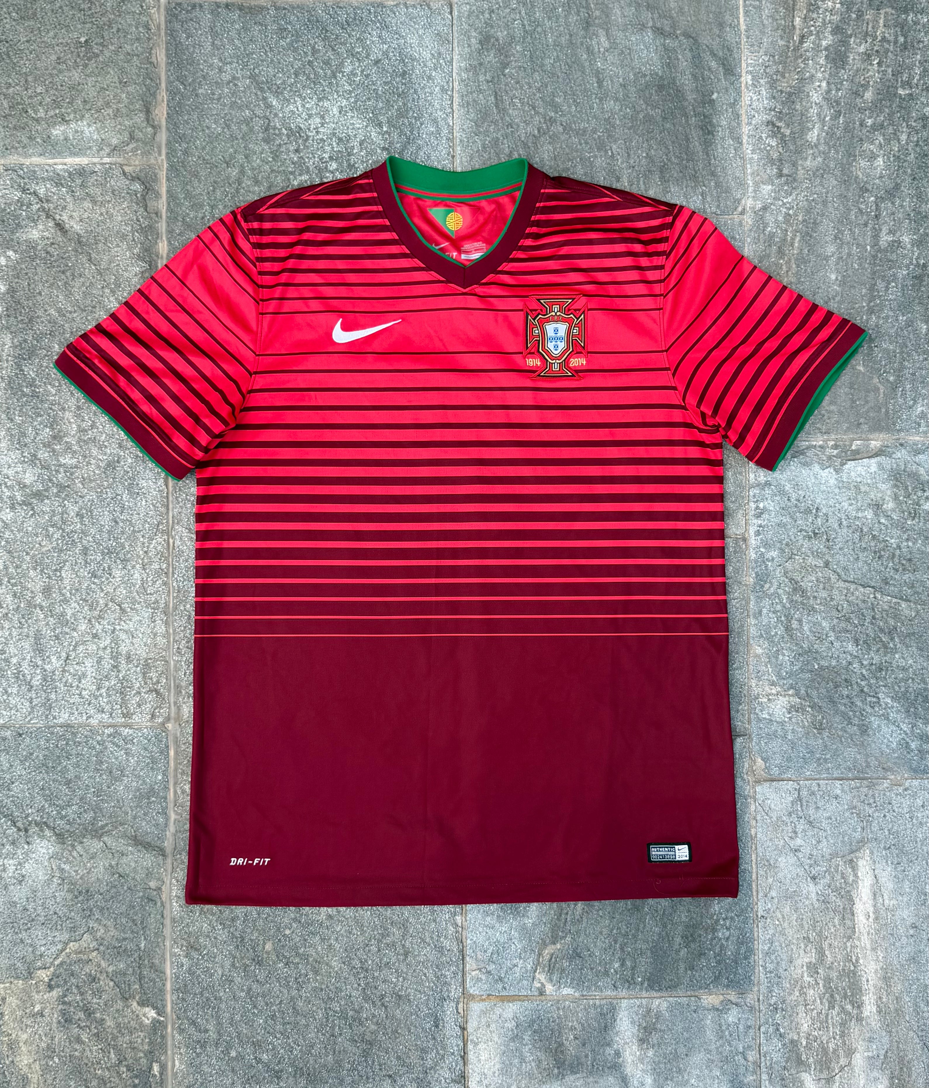 RED NIKE PORTUGAL JERSEY SIZE L/XL