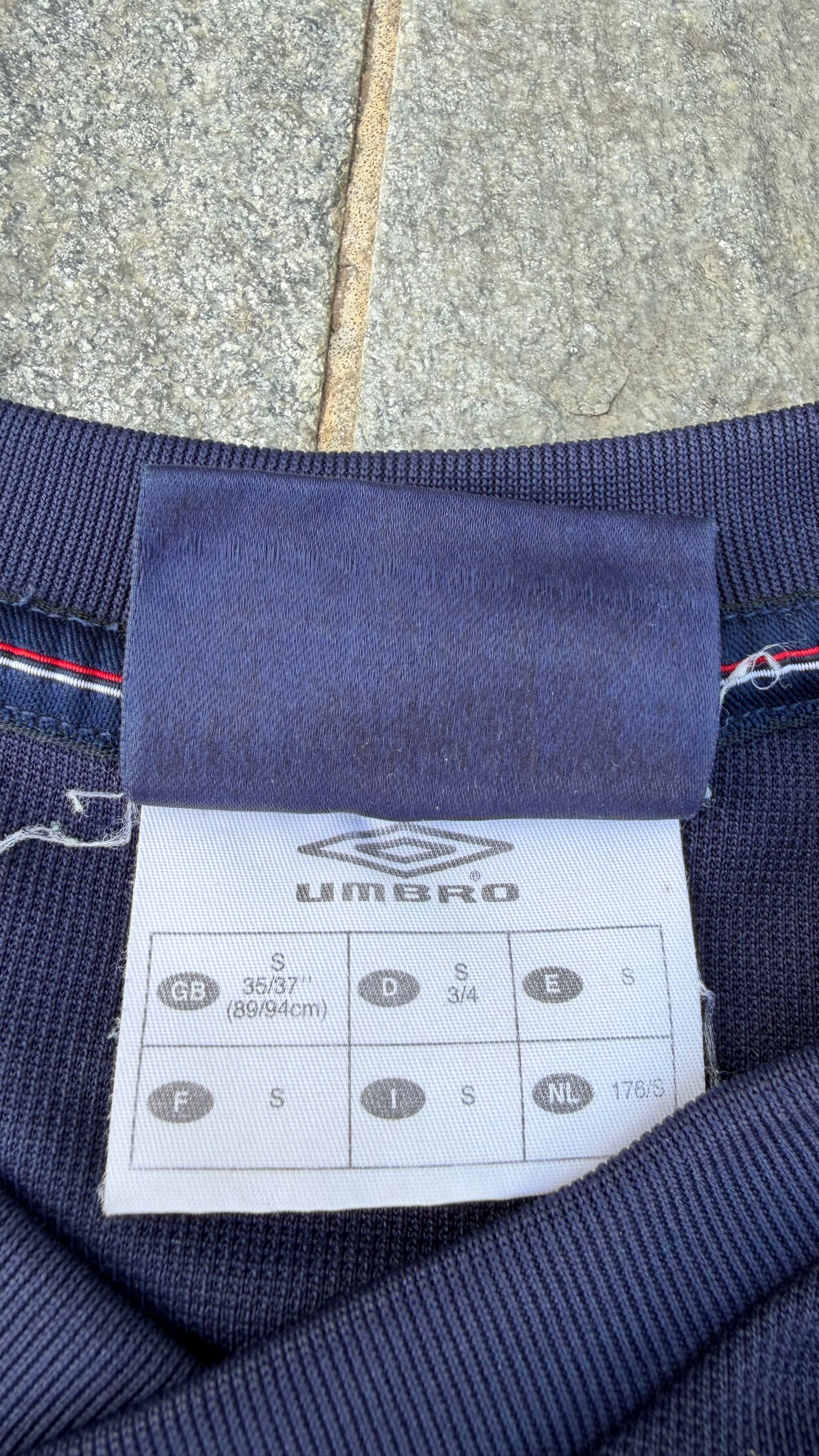 DARK BLUE UMBRO ENGLAND SHIRT SIZE S