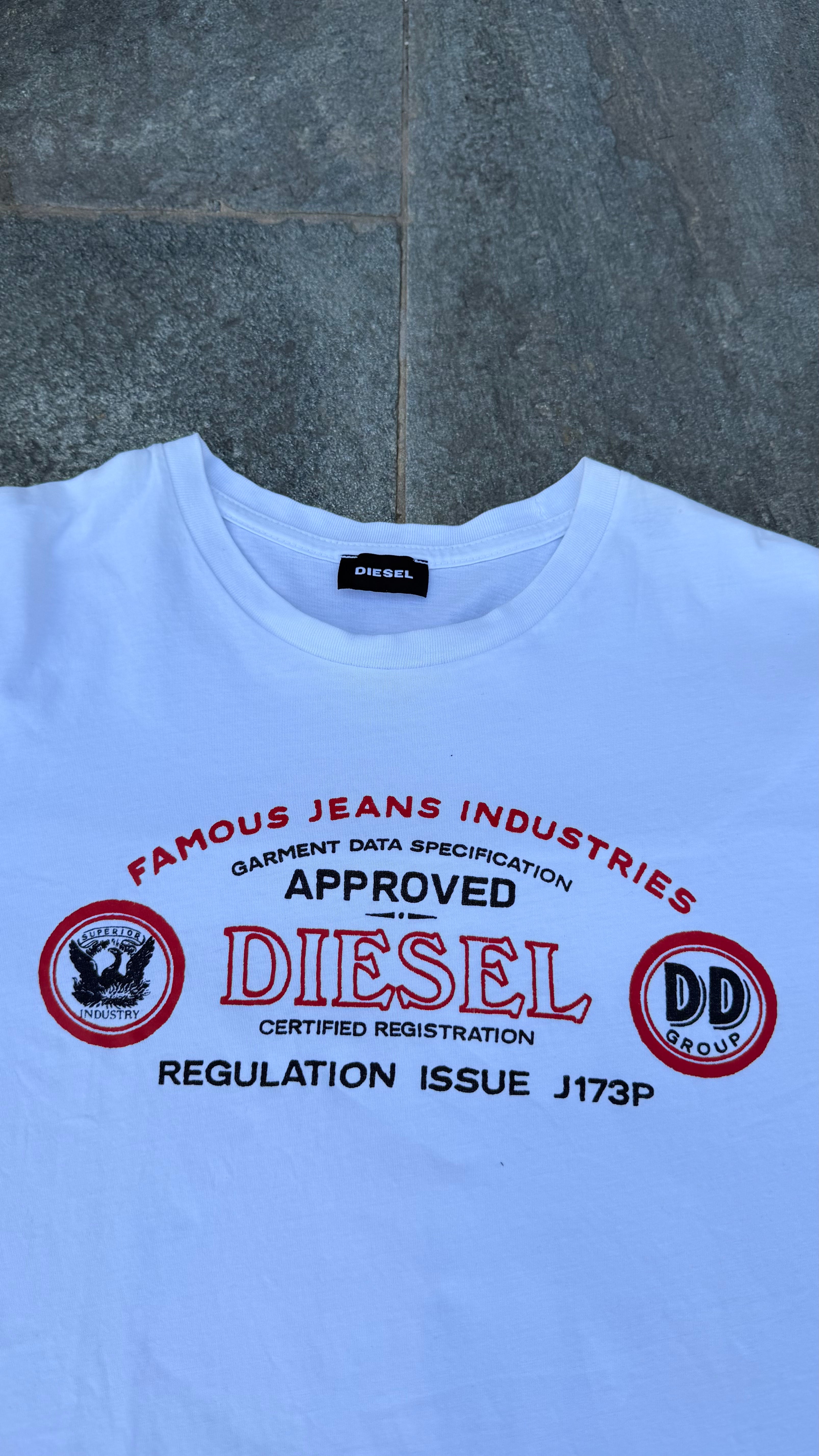 WHITE DIESEL GRAPHIC TEE SIZE M