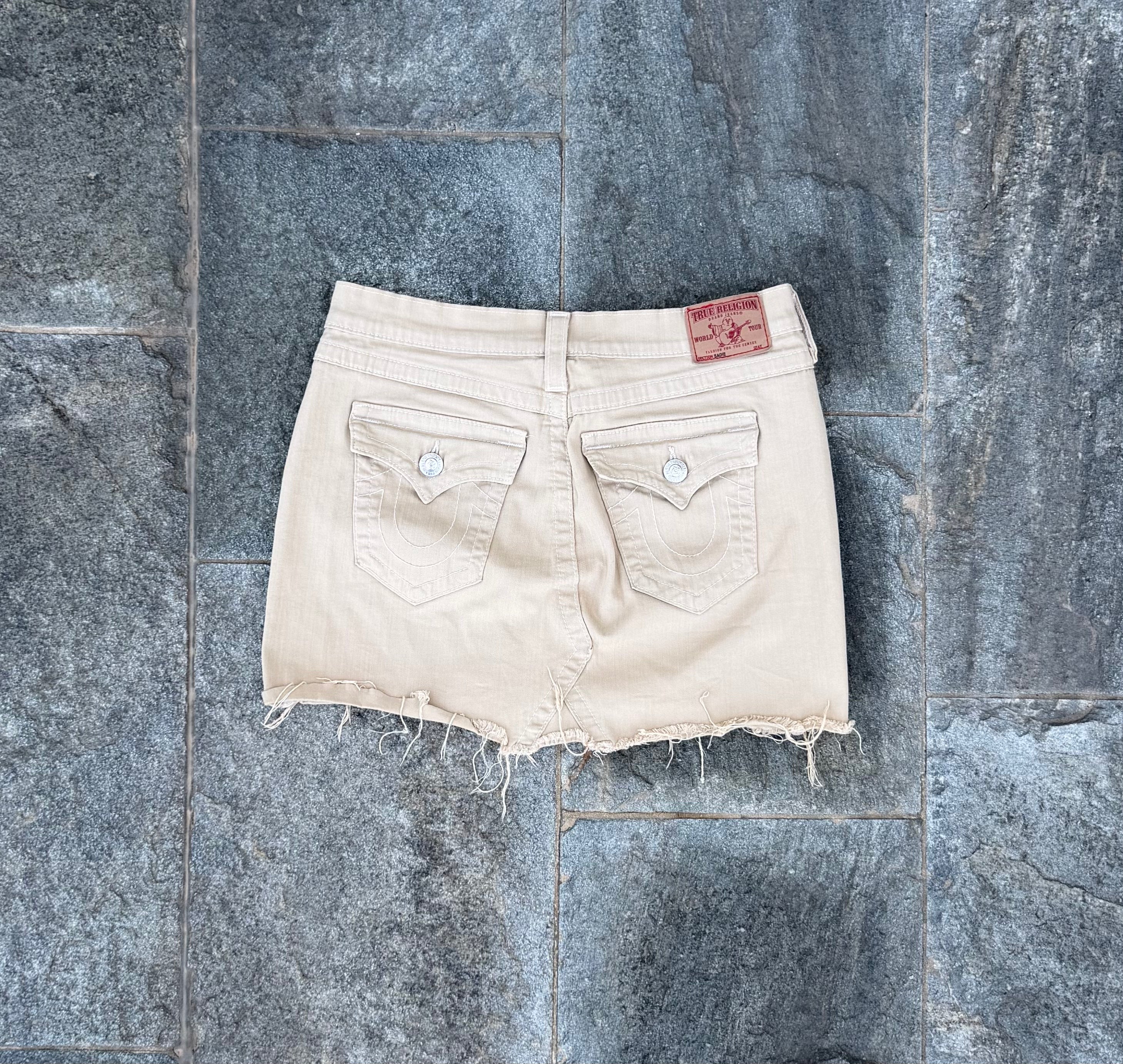 CREME TRUE RELIGION SKIRT SIZE S (W)
